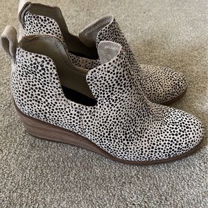 TOMS Kallie Size 6.5